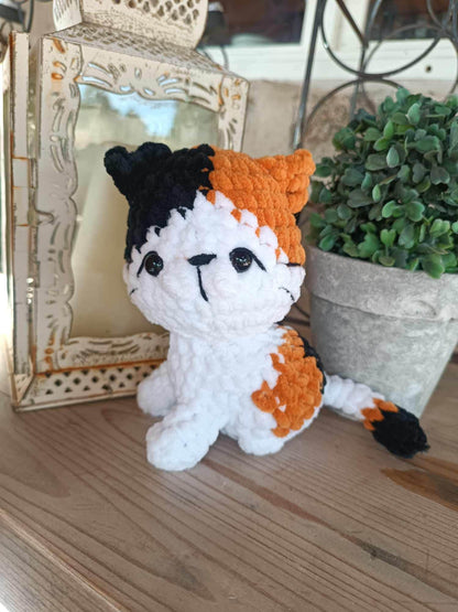 Crochet Kittens / handmade cats / customizable / crochet handmade plushies