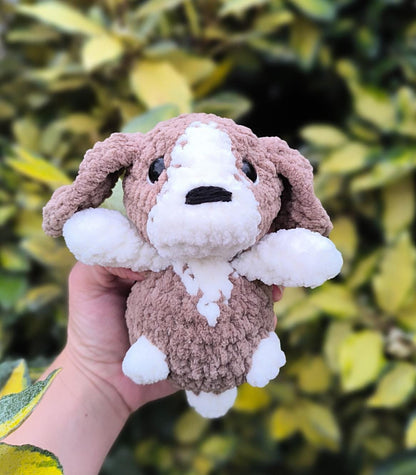 Handmade Crochet Beagle Plushie – Soft Amigurumi Dog Toy – Dog animal lover collectable– Custom Dog Breed Available on demand