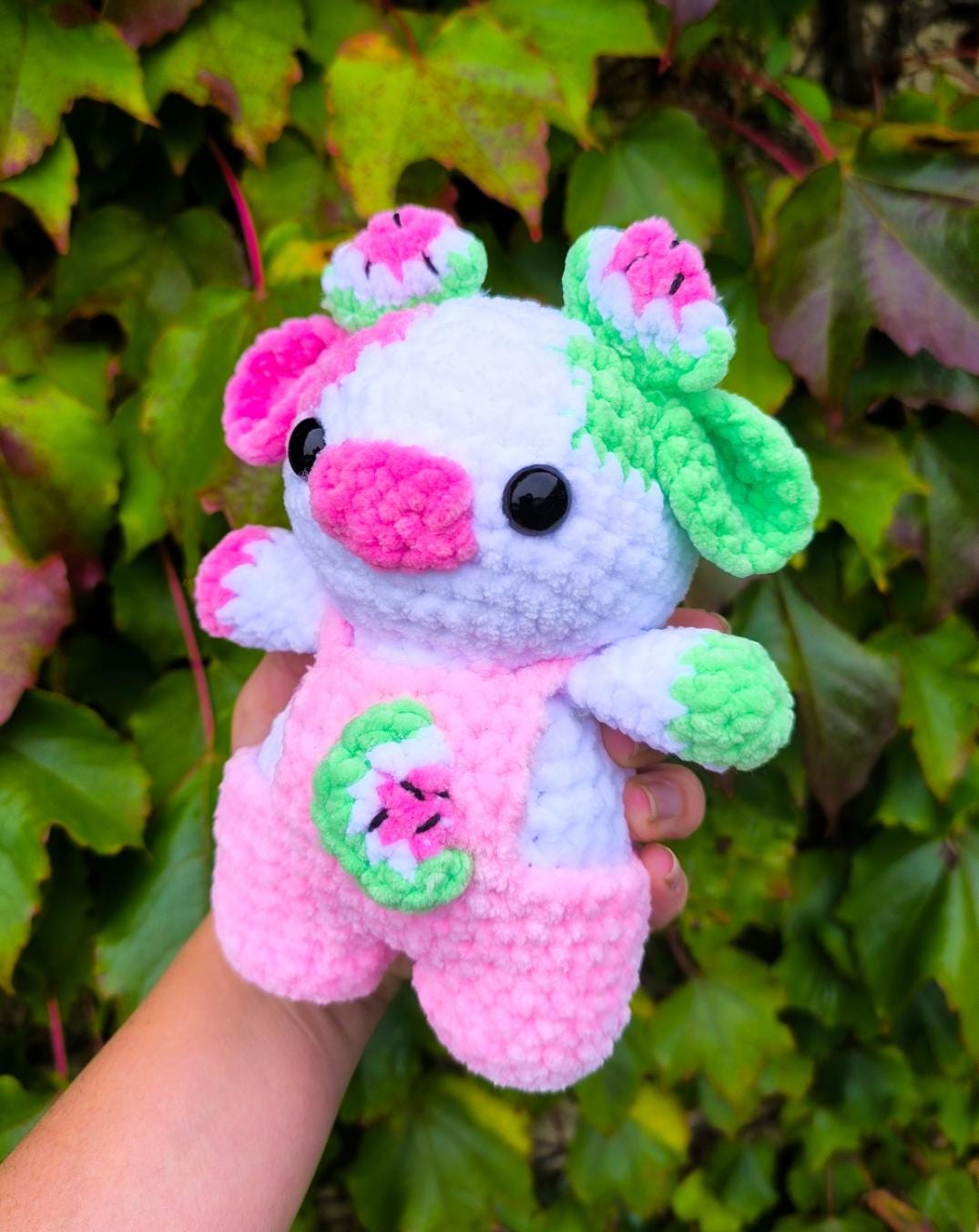 Handmade Crochet watermelon Cow Plushie – Soft Chenille Yarn Toy – Kawaii Cow Stuffed Animal – Custom Baby-Safe Gift – 24cm Amigurumi Cow