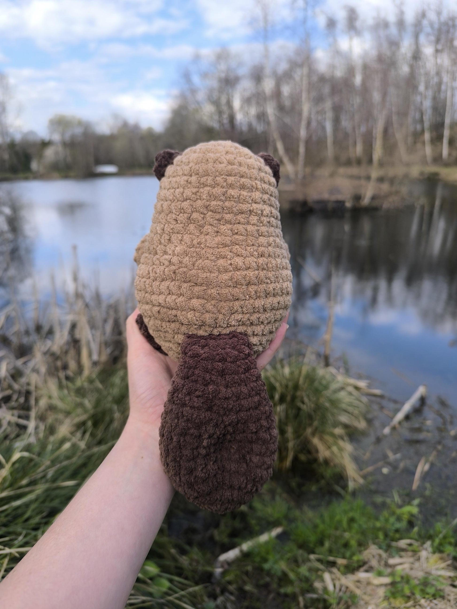 Handmade Crochet Beaver Plushie | Cute Amigurumi Beaver | Woodland Animal Plush | Soft Stuffed Beaver Toy | Nursery Decor | 32cm Tall