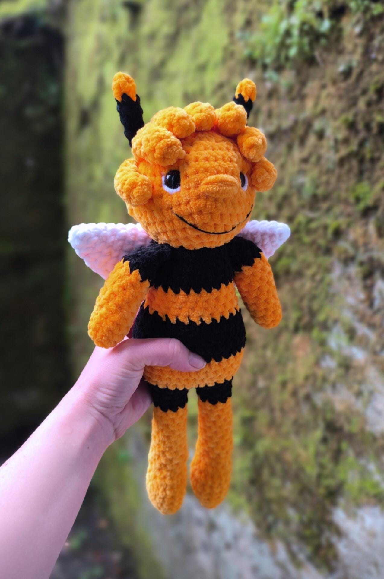 Crochet Maya the Bee – 35 cm of handmade sweetness!